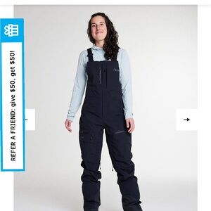 Black Trew Chariot Bib Classic